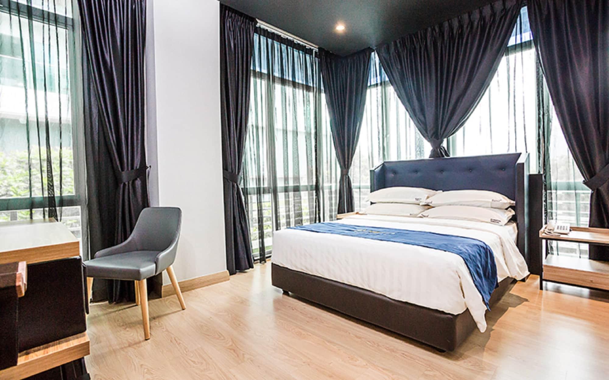 Manhattan Business Ttdi Kuala Lumpur