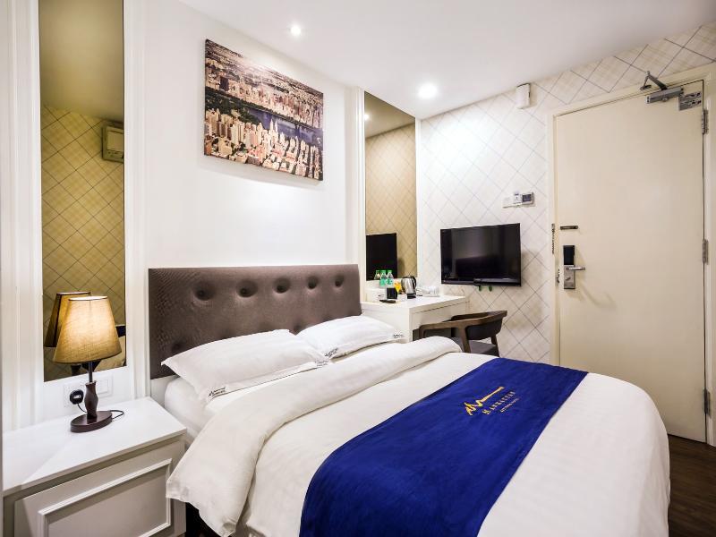Manhattan Business Ttdi Kuala Lumpur